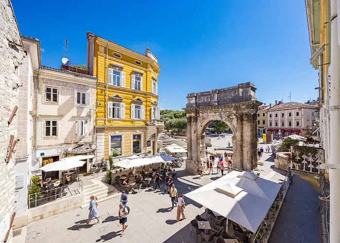 Διαμέρισμα Four Waves New Πούλα