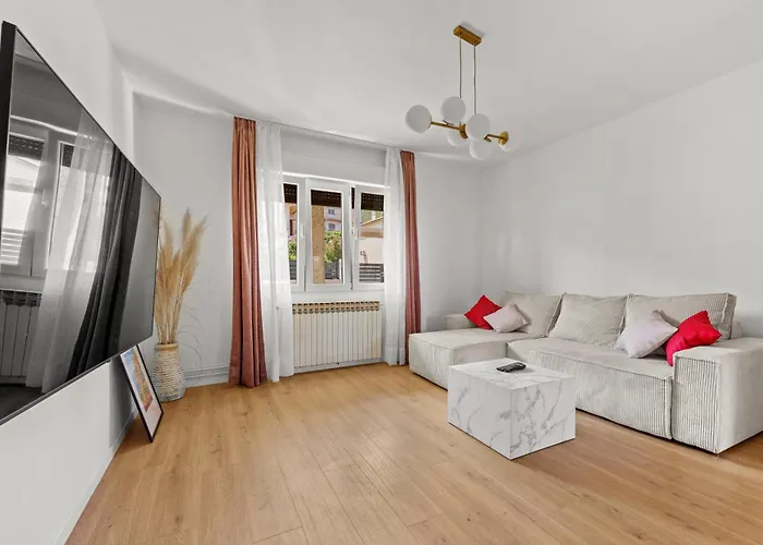 Four Waves New Apartmán Pula